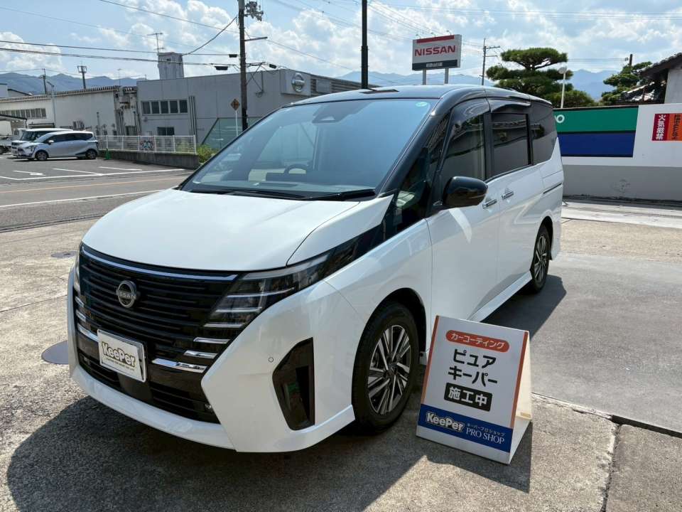 日産セレナ