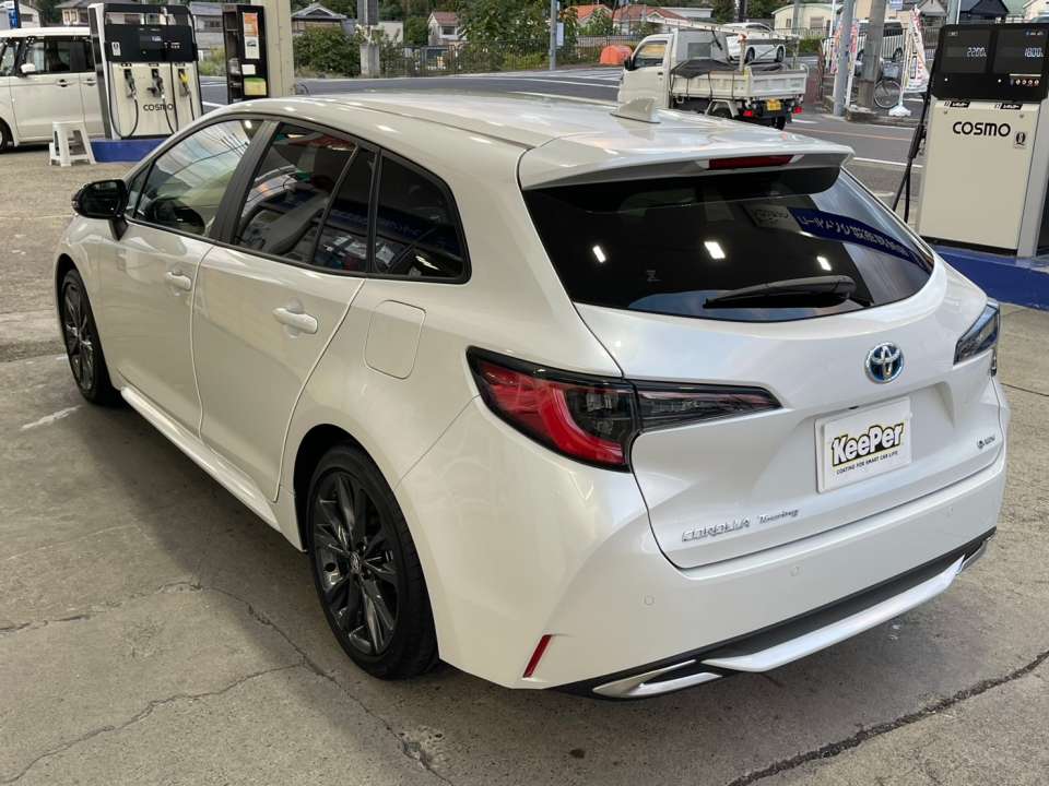 《トヨタ・カローラツーリング》にクリスタルキーパー施工