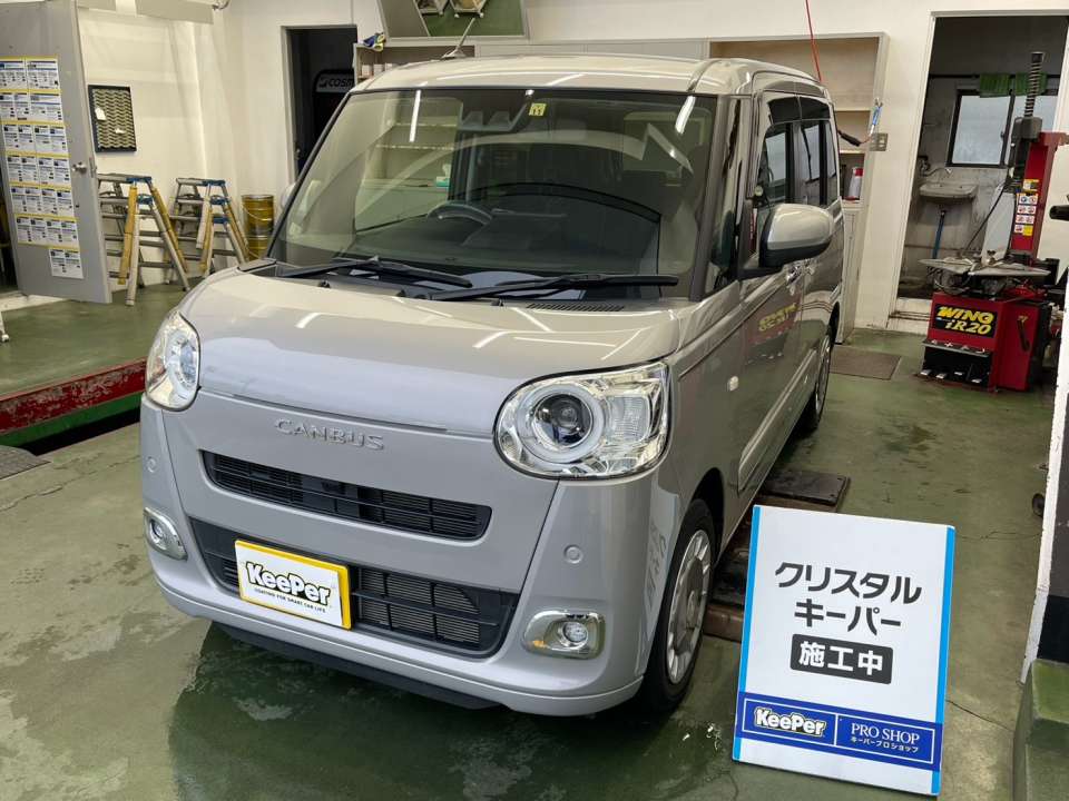 「キャンバスにクリスタルキーパー施工｜ガラスの艶と透明感」