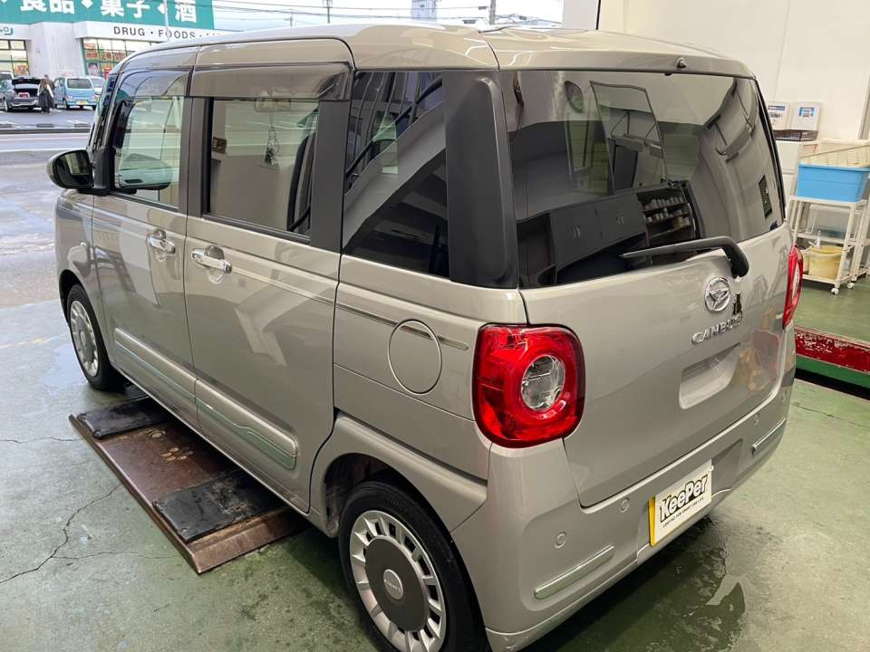 「キャンバスにクリスタルキーパー施工｜ガラスの艶と透明感」