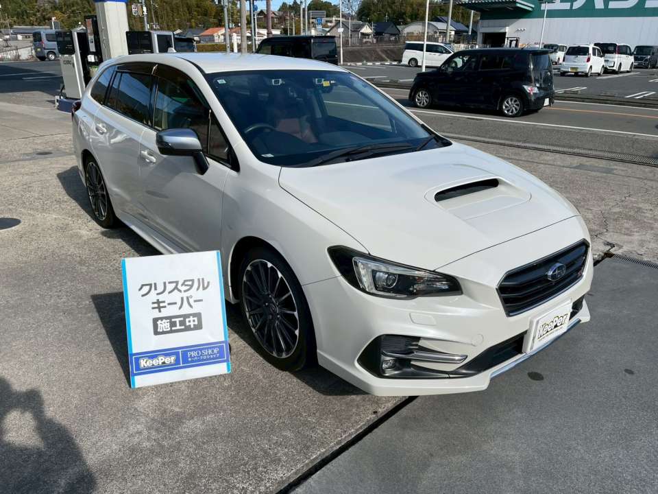 クリスタルキーパー施工後、透明感のあるツヤが戻り、明るい印象に仕上がりました。