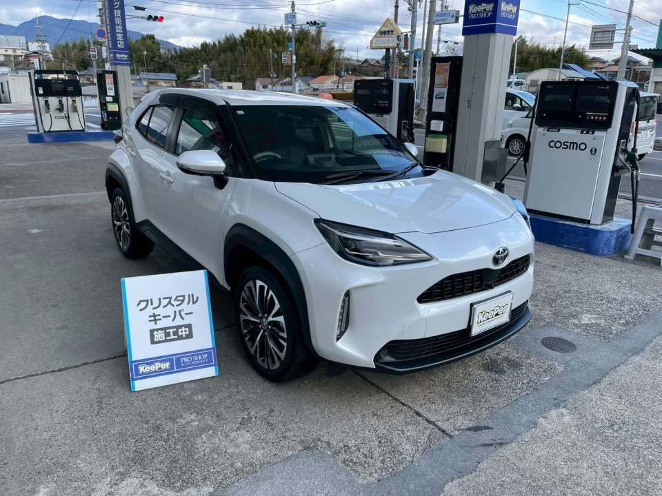 ボディラインがはっきりと際立つ、クリスタルキーパーならではの仕上がり。 毎年施工することでツヤを積み重ね、長く美しい状態を維持できます。 初めてコーティングをされる方にもおすすめの定番メニューです。