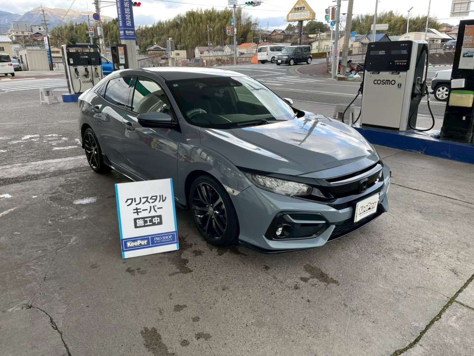 クリスタルキーパー＋フッ素ガラス全面施工｜ホンダ シビック｜透明感あるツヤ仕上げ
