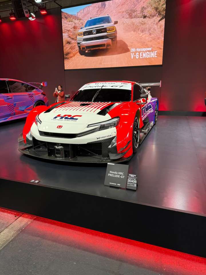 車両 リアビュー