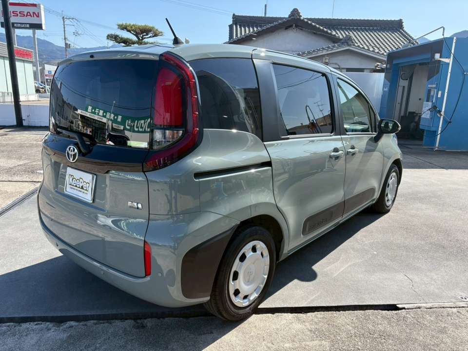 リア部分までしっかりツヤが回復し、 コーティング本来の輝きが戻りました。  ダイヤモンドキーパーは 定期的にメンテナンスを行うことで、 美しい状態を長く維持することができます。