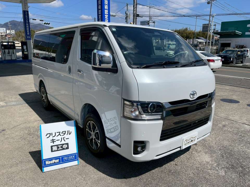 クリスタルキーパー施工により、ボディ表面のツヤと透明感がより際立つ仕上がりになりました。 普段使いのお車でも汚れが付きにくくなり、日常の洗車も楽になります。