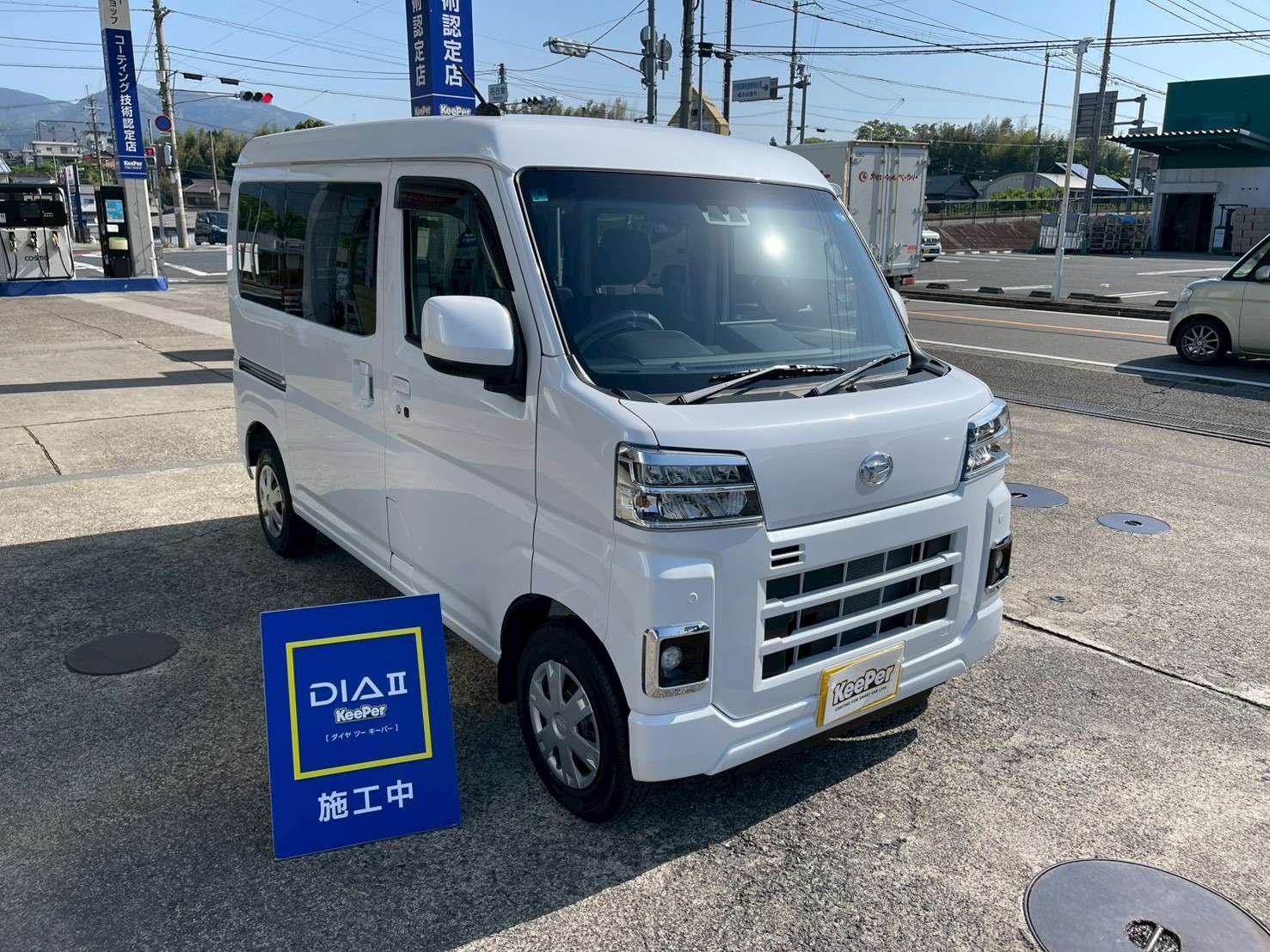 ダイヤⅡキーパー施工＋フッ素ガラス全面＋レンズコーティング｜ダイハツ ハイゼットカーゴ