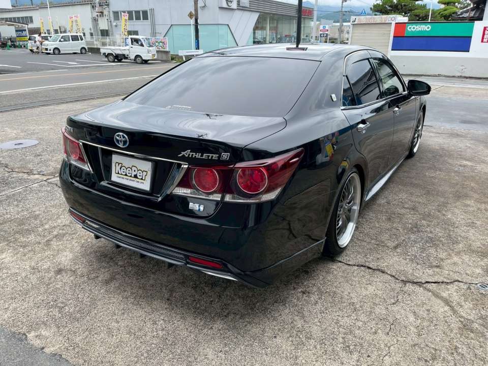 リアビューも艶やかな仕上がりとなりました。フレッシュキーパーとフッ素ガラスコーティングの組み合わせで、美しさと快適性を両立した一台です。