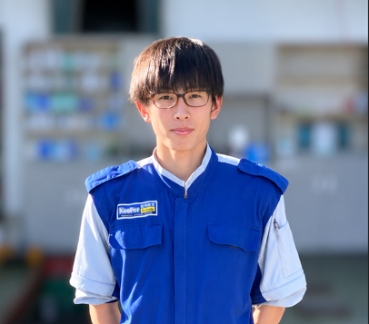 スタッフ紹介 岸田涼