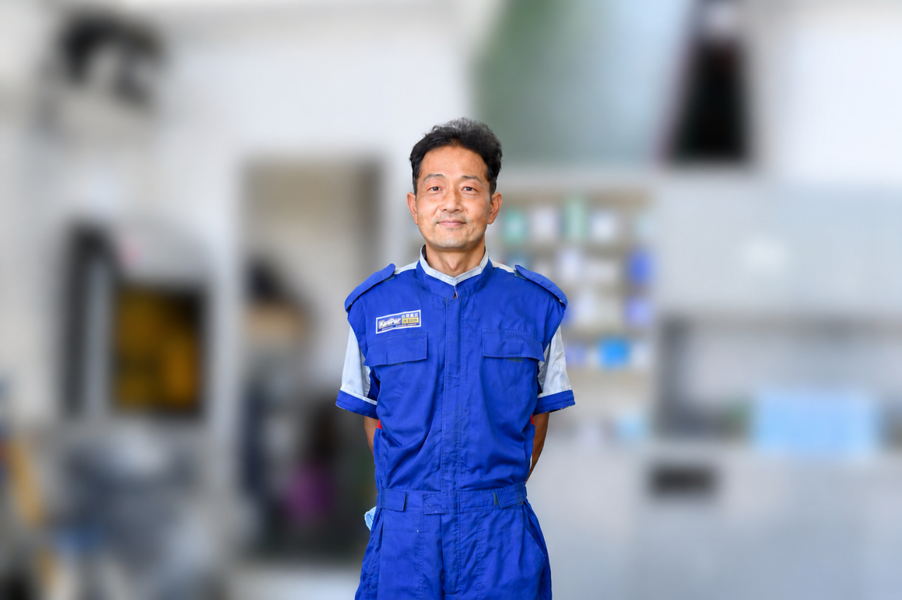 スタッフ紹介 野手悦史