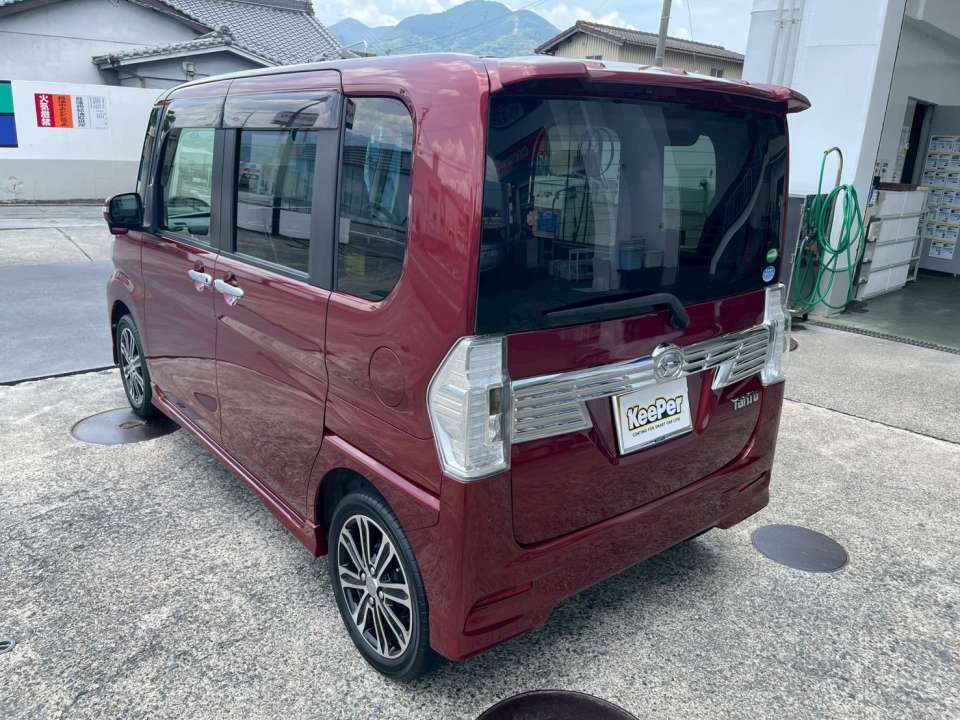 リアビューもクリスタルキーパーならではの美しいツヤと輝きに仕上がりました。汚れが付きにくく、お手入れもしやすい状態になり、長く美しさをお楽しみいただけます。