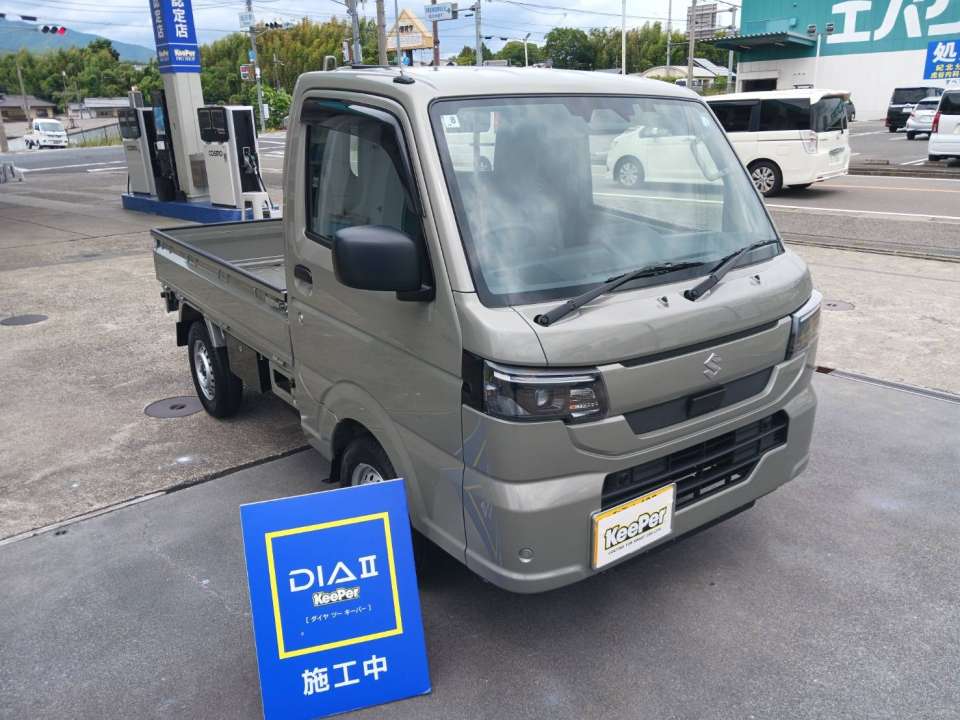 スズキ キャリイにダイヤⅡキーパーを施工した軽トラックの深い艶と美しい仕上がり